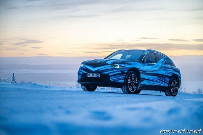 Mercedes sostituisce il suo EV più deludente con qualcosa di molto più serio | Carscoops